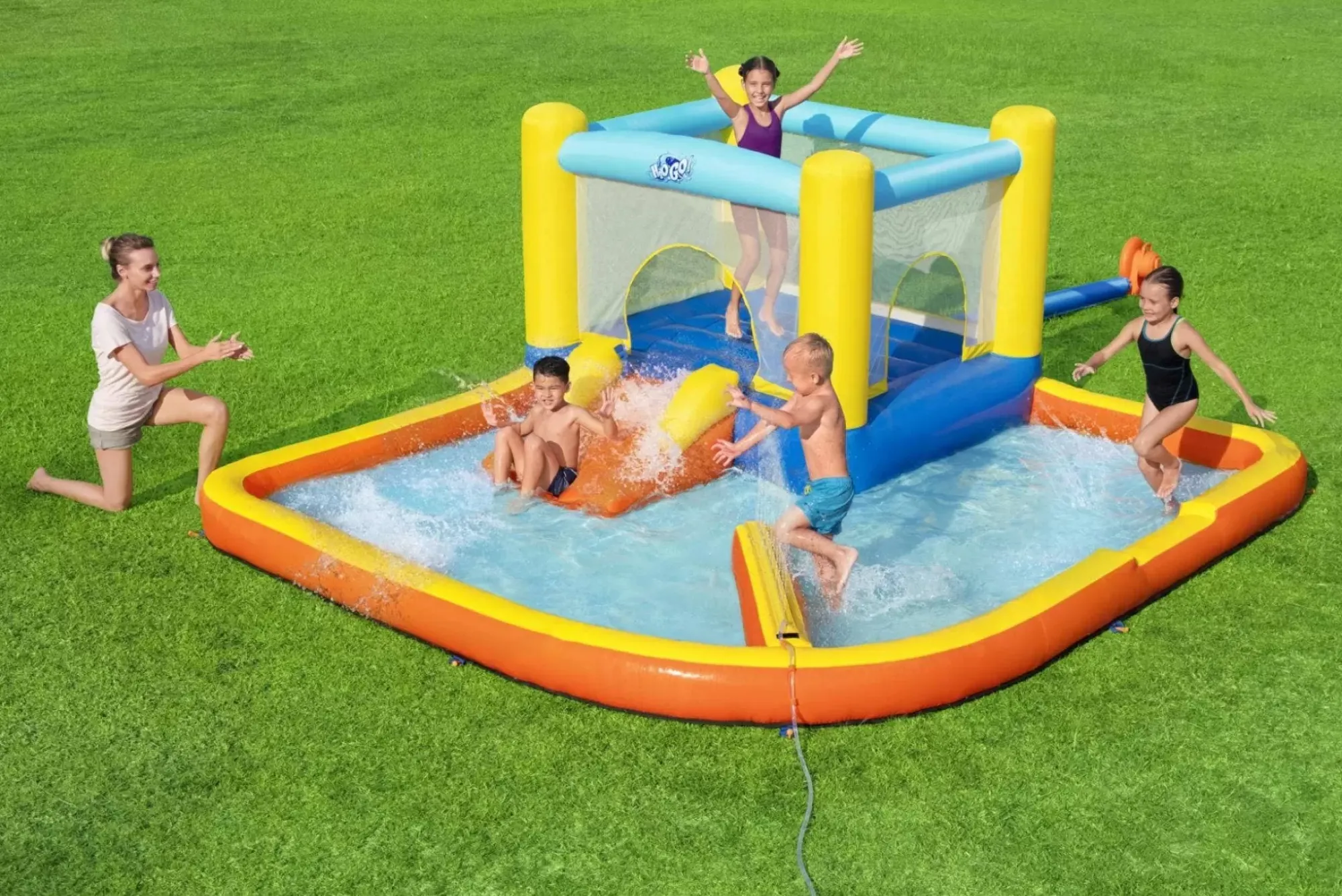 Bestway Mega Water Parks<H2Ogo! Beach Bounce Kids Inflatable Water Park 5'