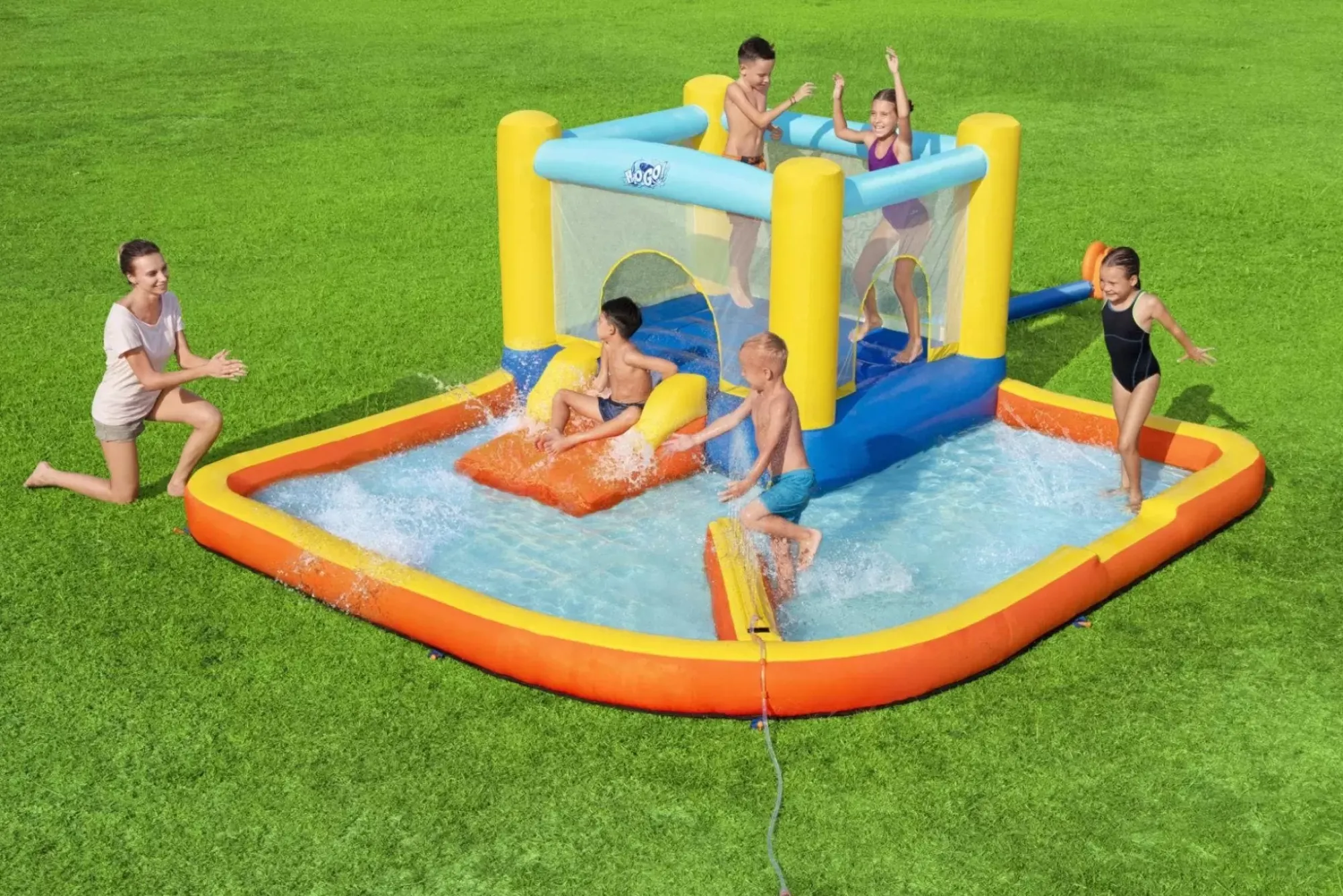 Bestway Mega Water Parks<H2Ogo! Beach Bounce Kids Inflatable Water Park 5'